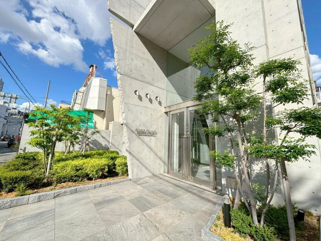 セイワパレス東三国駅前のエントランス