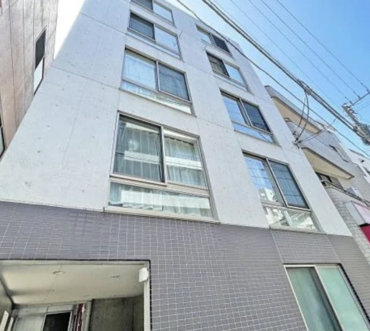 コローナ赤羽の外観