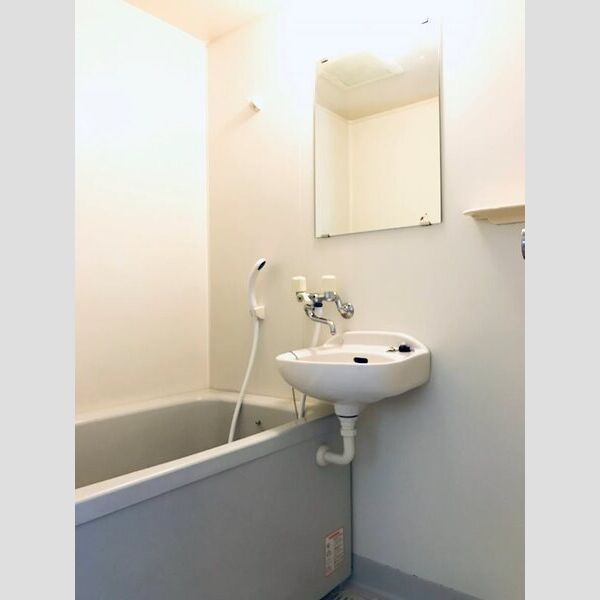 セピアコートの浴室