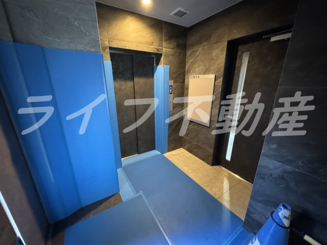 リヴェント玉造のエントランス|毎日通るエントランスはこのようになっています