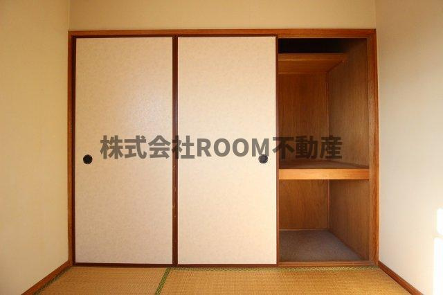 クレストコーポⅡの収納|たっぷりとした収納スペースです