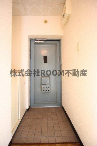 クレストコーポⅡの玄関|収納もある玄関です
