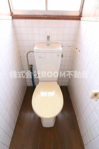 倉内貸家のトイレ