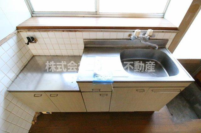 倉内貸家のキッチン