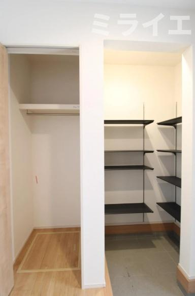 【新築戸建】札幌市手稲区新発寒5条7丁目2棟の玄関