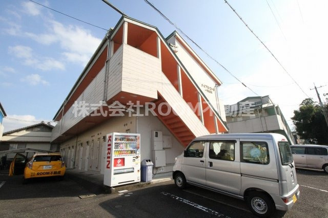 メイプルコート一万城の外観|きれいな外観です