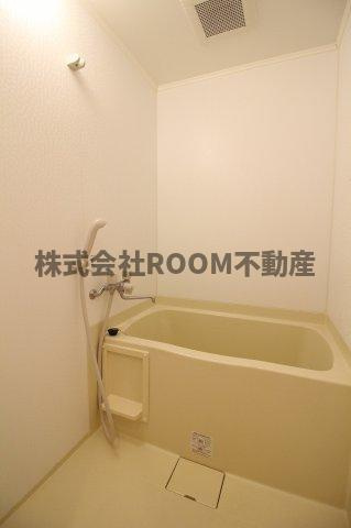 フローリッシュ広呂原の浴室|コンパクトで使いやすいお風呂です