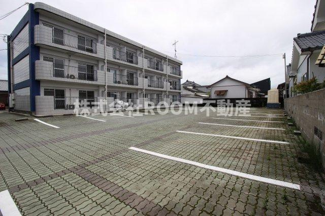 サンライズ若葉の駐車場|駐車場があります