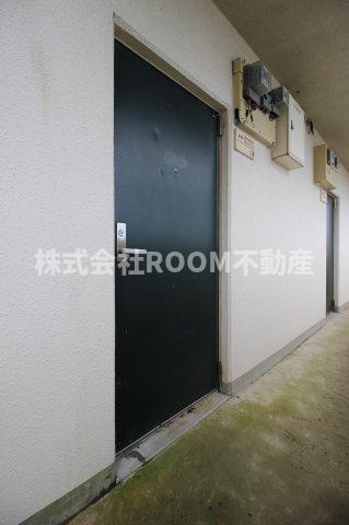 サンライズ若葉のエントランス|建物の内部です