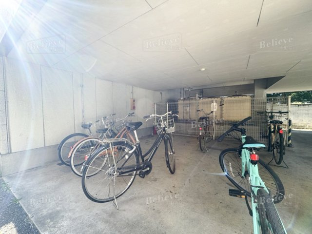 アザレアハイツ蒲池のその他共用部分|駐輪場に自転車も停められます♪