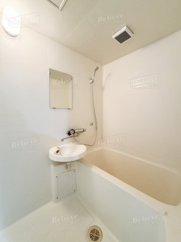 アザレアハイツ蒲池の浴室|きれいなお風呂です♪