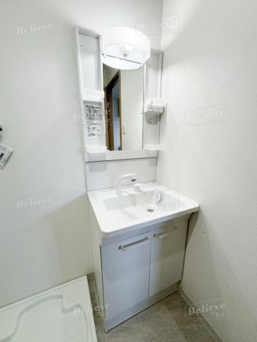 アザレアハイツ蒲池の洗面所|明るい洗面所です★