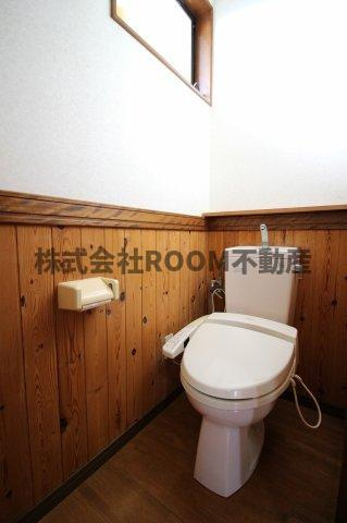 新馬場貸家のトイレ|トイレもきれいです