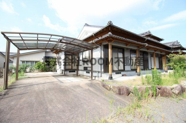 新馬場貸家の駐車場|カースペースがあります