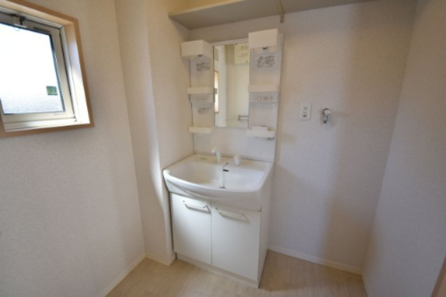 コモド新広Bの洗面所|同シリーズ参考写真