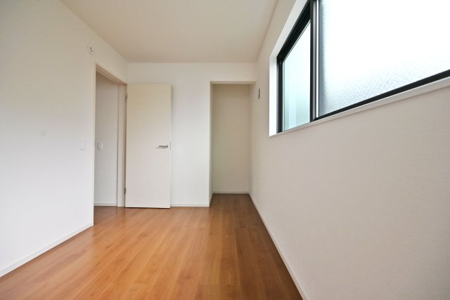 テラシエ尼崎市久々知1丁目新築一戸建て｜4LDK＋駐車1台可の洋室|2階洋室5.0帖2階洋室5.0帖