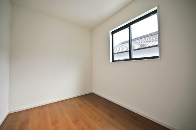 テラシエ尼崎市久々知1丁目新築一戸建て｜4LDK＋駐車1台可の洋室|2階洋室4.8帖