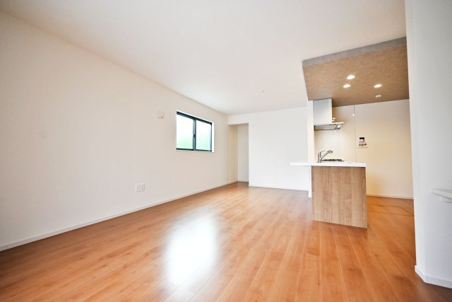 テラシエ尼崎市久々知1丁目新築一戸建ての外観|近松公園まで徒歩2分の本当に静かな住宅地です。ぜひ現地にて実感してみてください。皆様のお越しをお待ちしております。