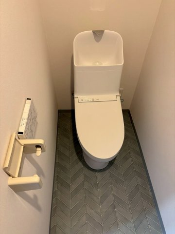 蒲生四丁目　貸家のトイレ