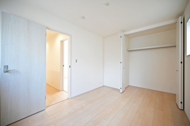 リーブルガーデン尼崎市常松1丁目新築一戸建て全4区画│2SLDK＋駐車2台可の収納|-納戸6帖(2F)-