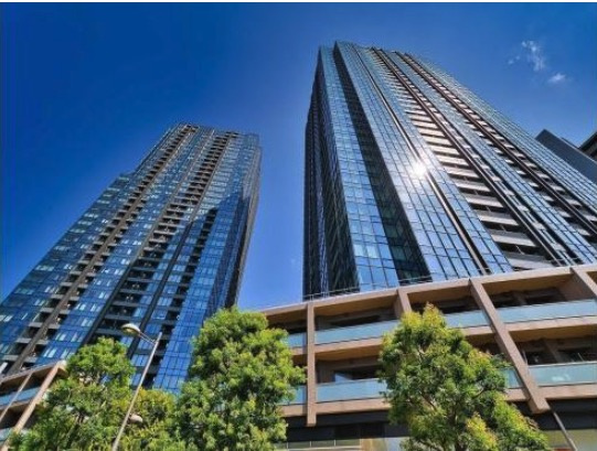 ★仲介手数料無料★OSAKI WEST CITY TOWERS　E棟（大崎駅西口ペデストリアンデッキ直結）の外観