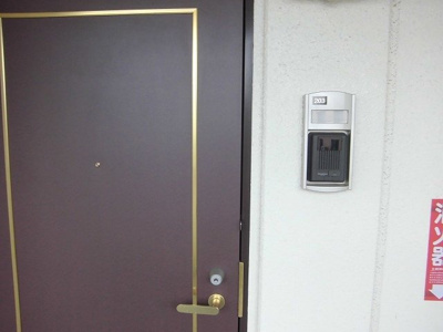 【セキュリティ】 | ヴィアーレ開成 | モニター付きインターホンです