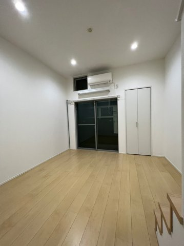 アヴニール・モンテ　名古屋市賃貸　仲介手数料無料の居間・リビング