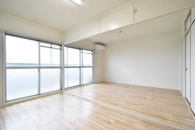 【居間・リビング】 | ビレッジハウス向台タワー1号棟 | ビレッジハウスの同一物件・同一タイプの間取りの写真です