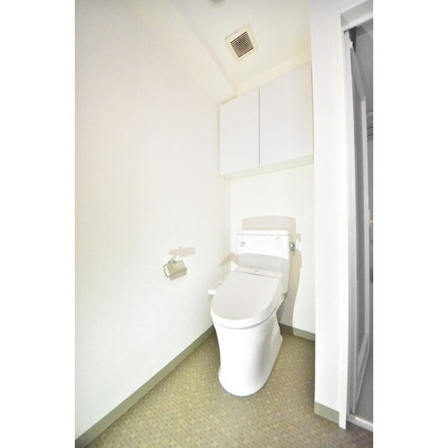 Log都庁前の内装