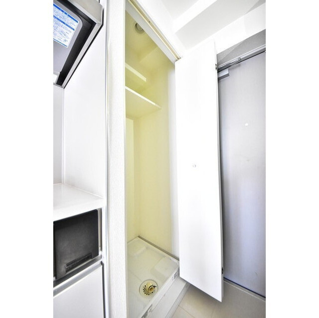 Log都庁前の内装