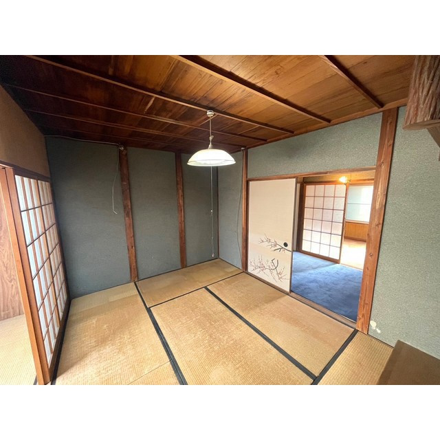 岐阜市加納永井町２丁目の一戸建ての居間・リビング
