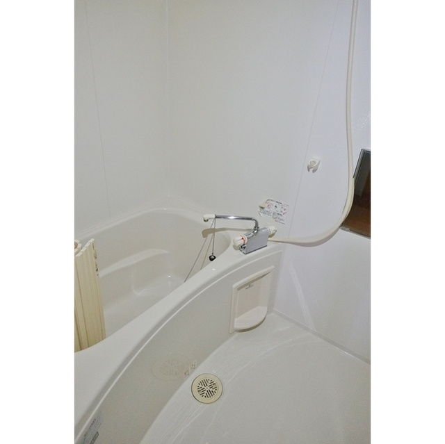 Ｋａｌｅｎ　ｌｕｃｅの浴室