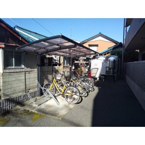 ジェントリィ北一色Ⅰのその他|自転車置場