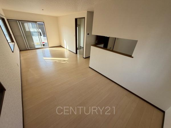 伊勢崎市韮塚町中古一戸建ての居間・リビング|ダイニングテーブルスペース