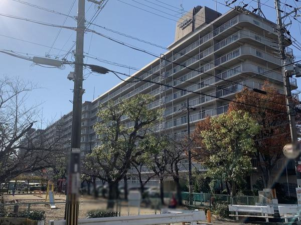 【外観】 | 枚方淀川公園スカイハイツ