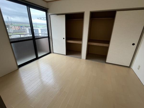 ソレアード上谷　B棟 の洋室