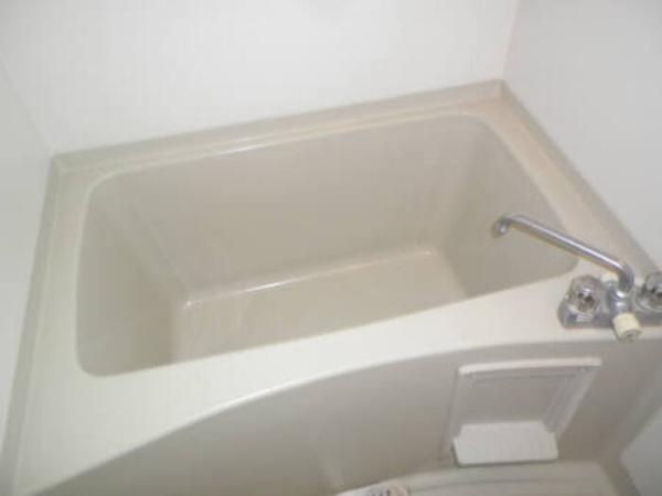 リビングタウン塩冶　Ａ棟の浴室