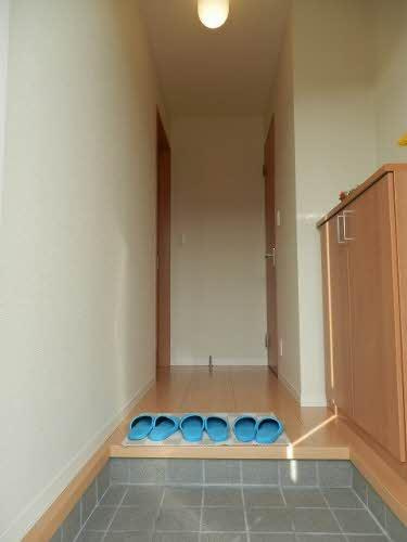 メゾンRYOSEN　B棟の玄関