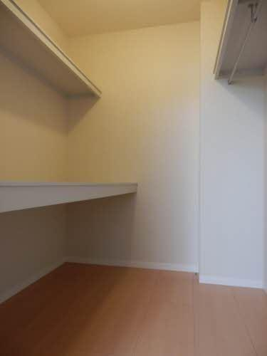 メゾンRYOSEN　B棟の洋室