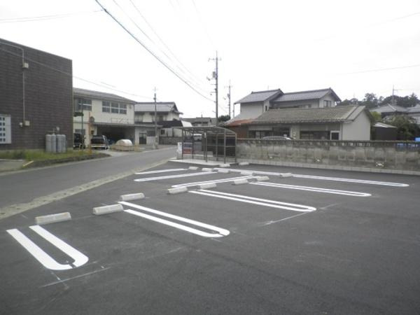 セジュールＮの駐車場