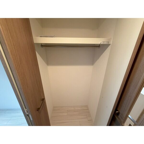 ワールドアイ大阪East Cityの収納