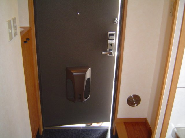 クレバーハウスの玄関|玄関