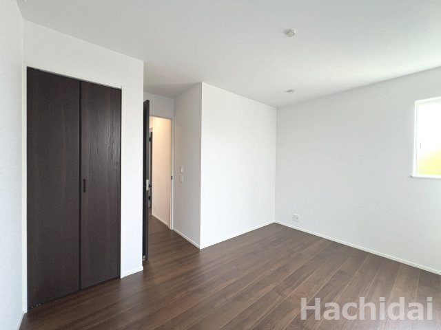 高浜本郷町第1期　新築住宅＜1号棟＞の洋室|北側6.5帖洋室