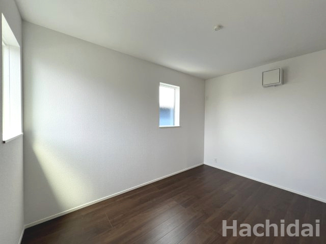 高浜本郷町第1期　新築住宅＜1号棟＞の洋室|北側6.5帖洋室