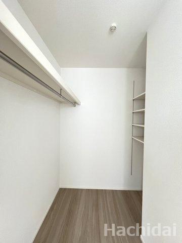 高浜本郷町第1期　新築住宅＜3号棟＞の収納|6.1帖洋室クローゼット