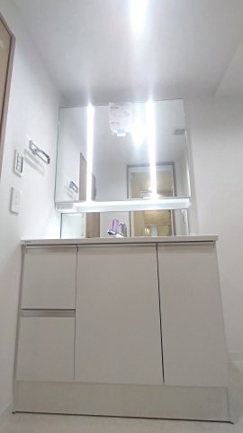 コスモ戸塚リベラヒルズA棟の独立洗面台