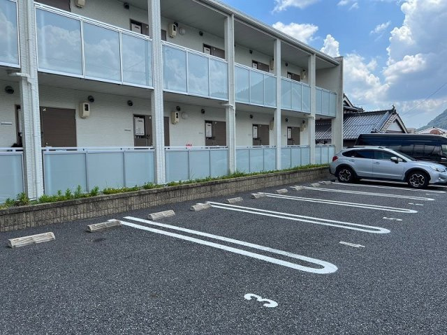 レオネクストカーサカメヤマのその他