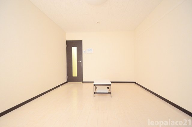 レオネクストＮＩＳＨＩＤＡの居間・リビング|おしゃれな居間です