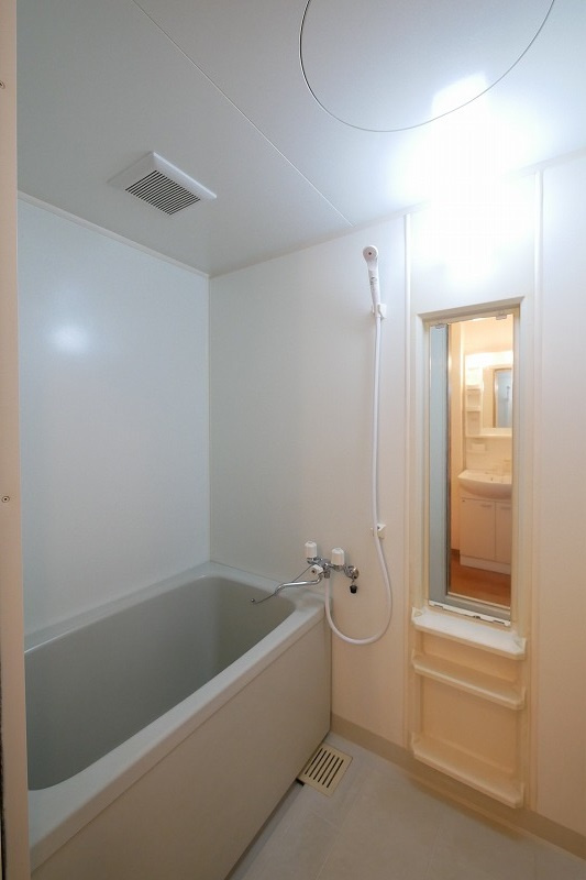 オーシャン髙田の浴室|　
オーシャン髙田　202号　
