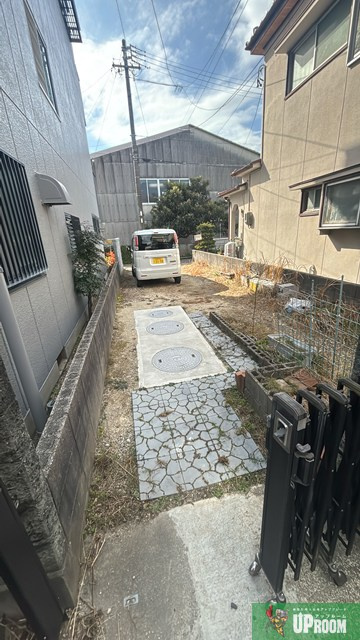 春日井市下屋敷町戸建ての駐車場